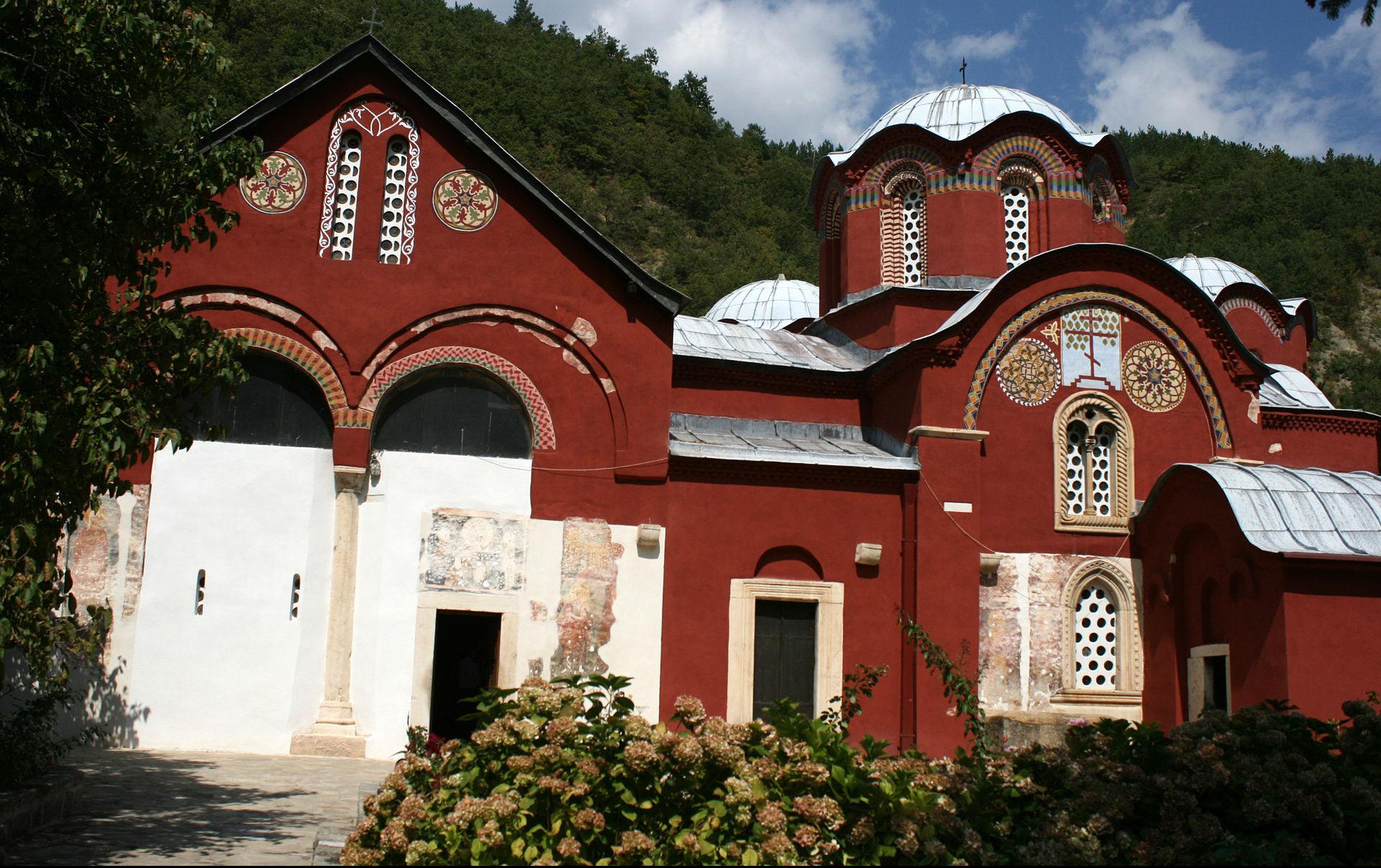 (VIDEO) BRITANSKI INDEPENDENT: Posetite što pre srpske crkve i manastire na Kosovu i Metohiji, KASNIJE ĆE MOŽDA BITI KASNO!